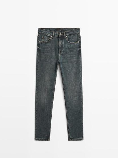 Mid-rise cropped slim fit jeans