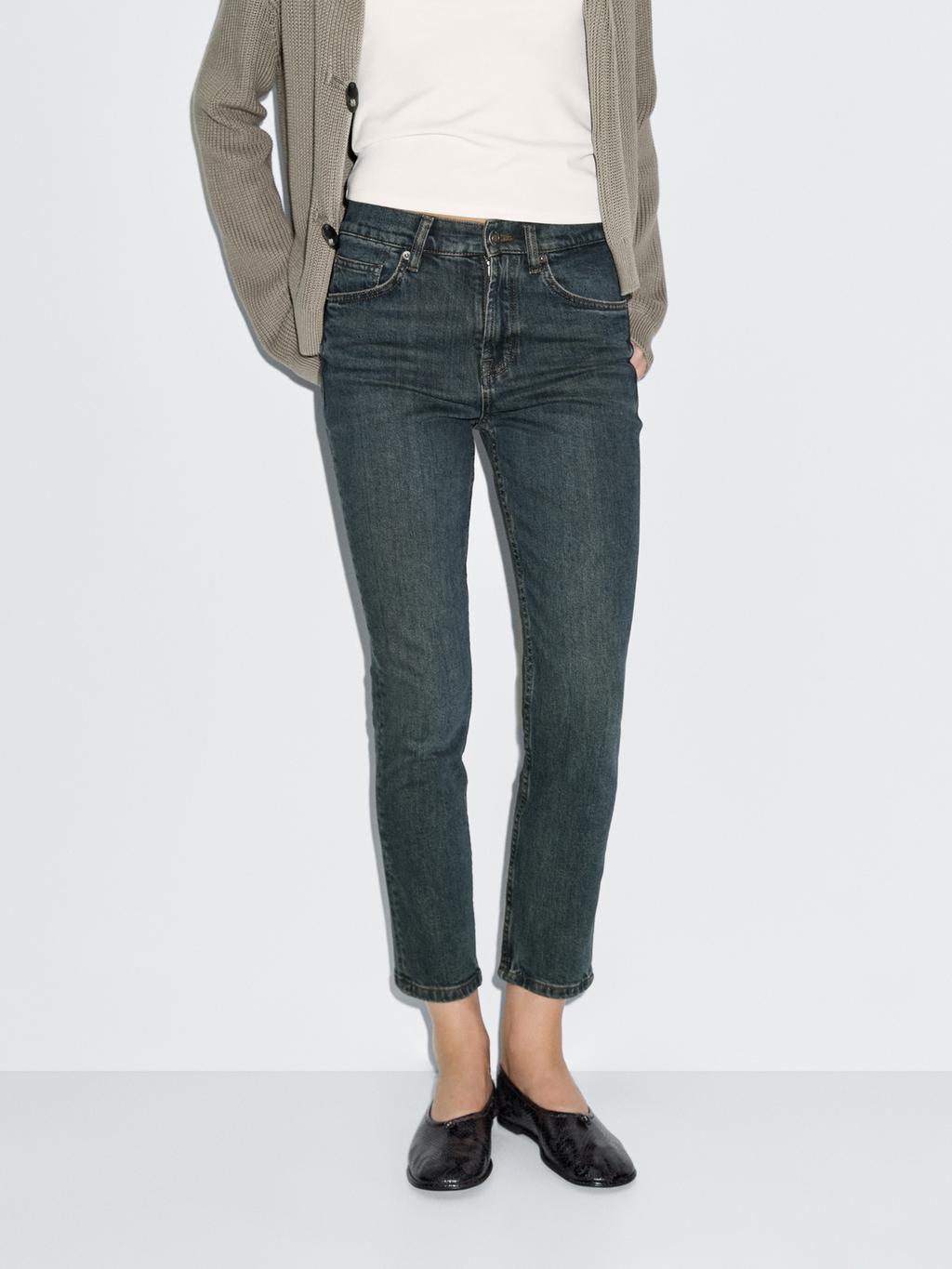 Mid-rise cropped slim fit jeans