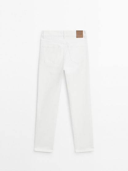 Mid-rise slim fit jeans