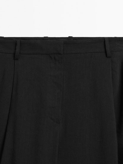 Flowing linen blend trousers with darts