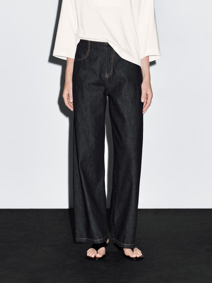 100% cotton mid-rise wide-leg jeans