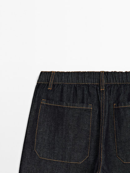 100% cotton mid-rise wide-leg jeans