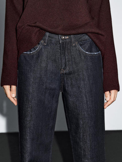 Mid-waist straight-leg jeans with seam detail