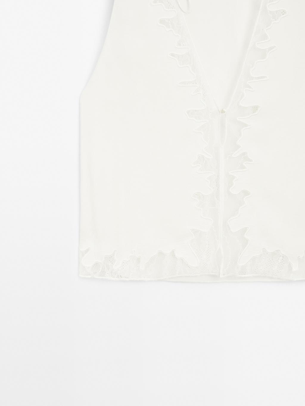 Flowing blouse with lace detail