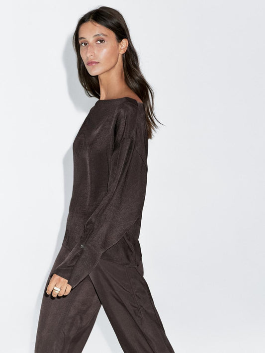 Flowing blouse with button details