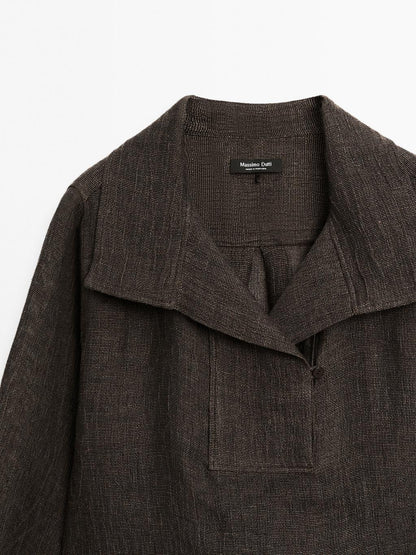 100% linen blouse with chest detail