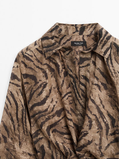 Flowing jacquard kimono with rhinestone button