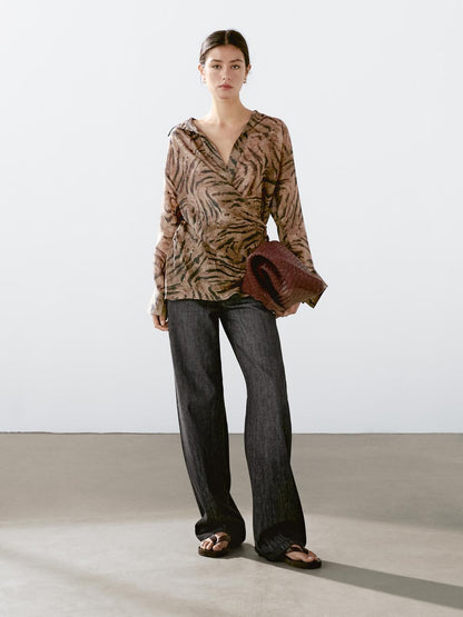 Flowing jacquard kimono with rhinestone button