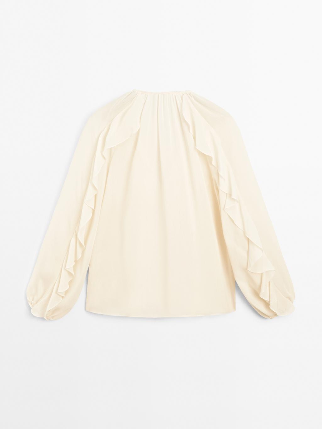 Flowing blouse with ruffles