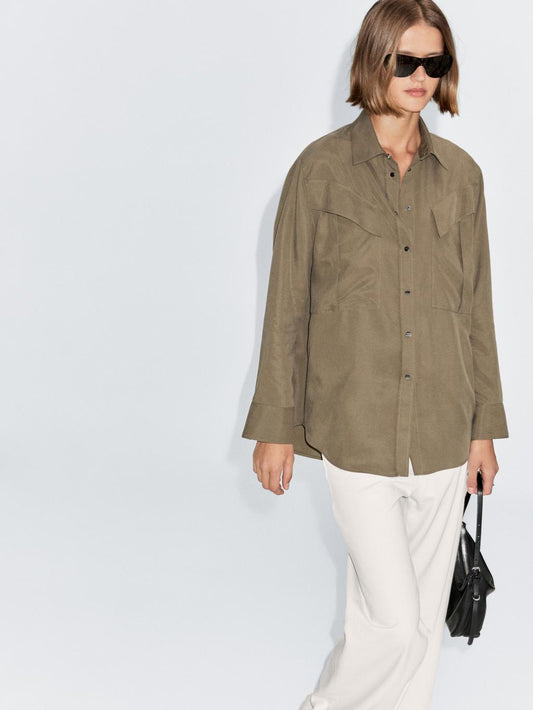 Long shirt with pocket details