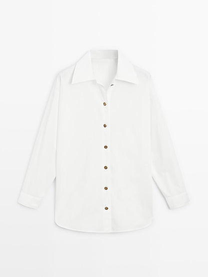 Poplin shirt with golden buttons