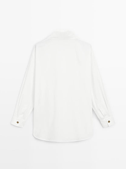 Poplin shirt with golden buttons