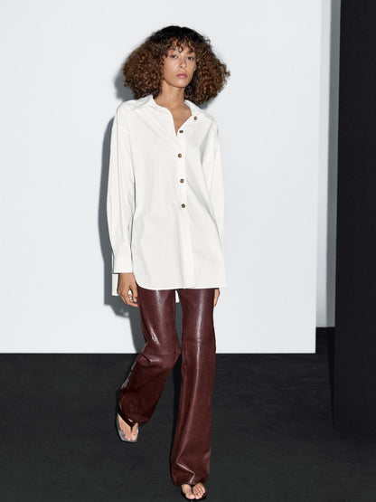 Poplin shirt with golden buttons