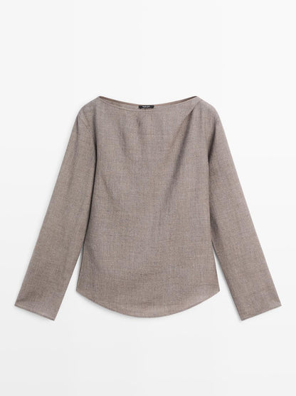Felt texture boat neck blouse