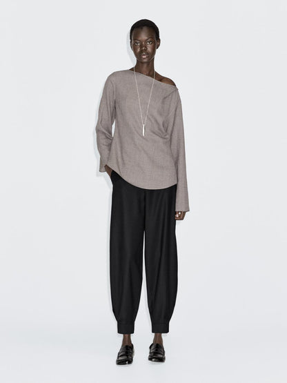 Felt texture boat neck blouse