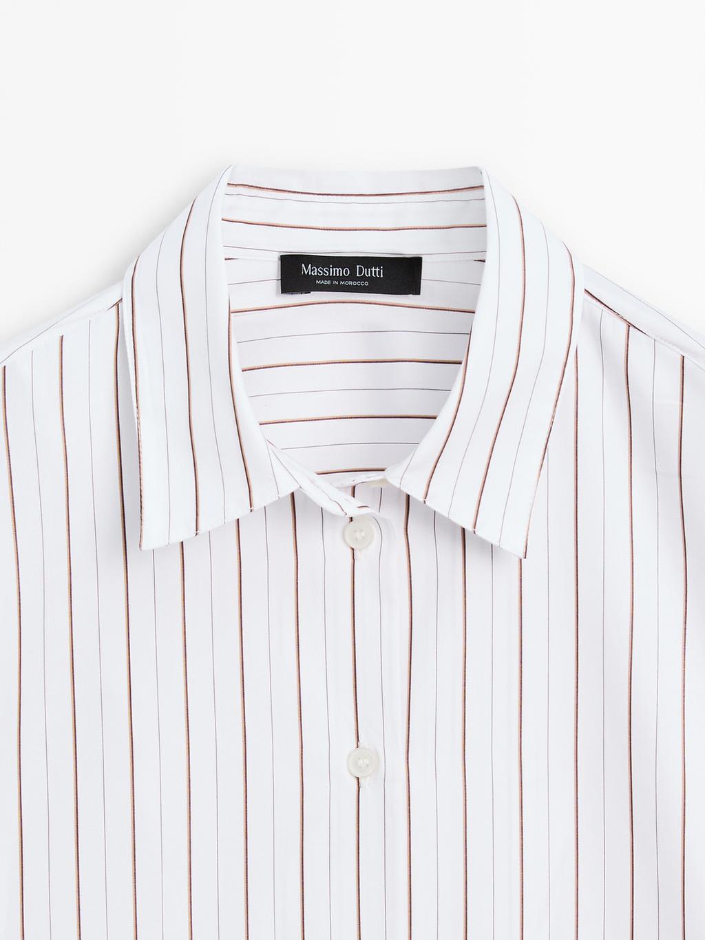 Loose-fitting striped shirt