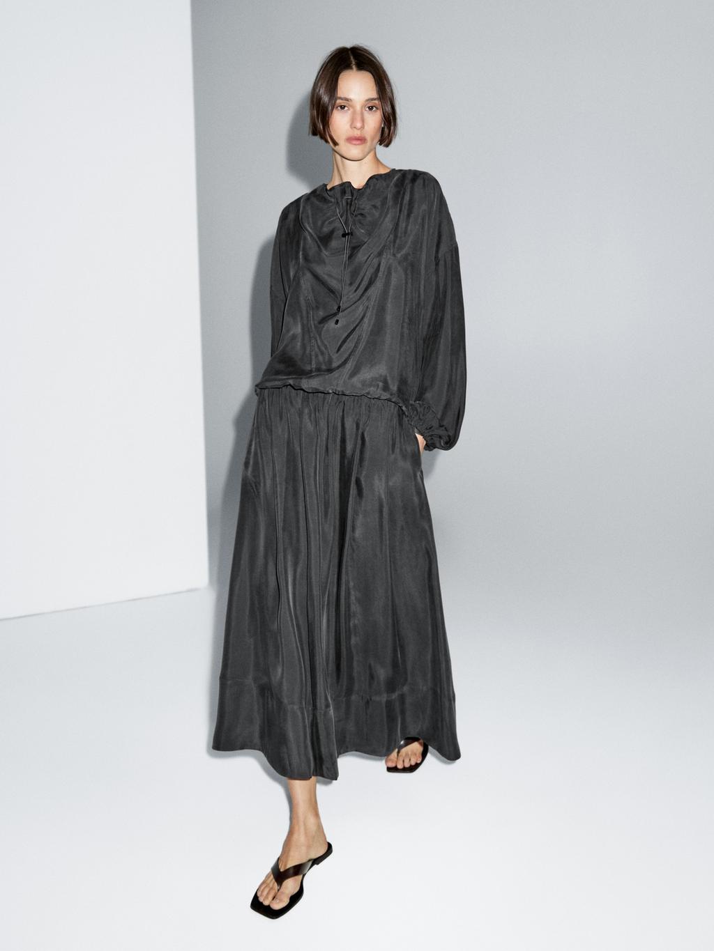 Flowing flared midi skirt