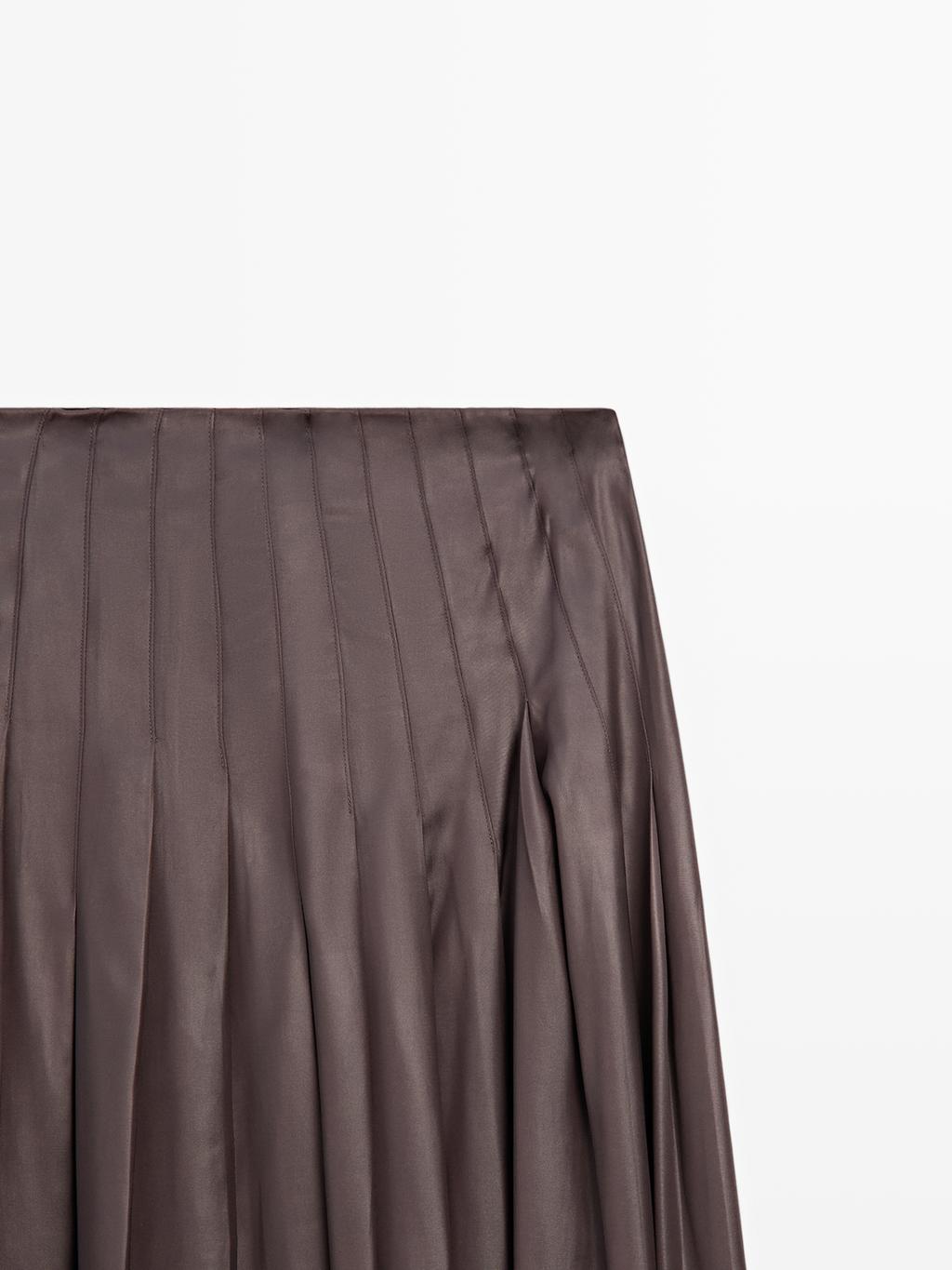 Pintuck midi skirt with waxed finish