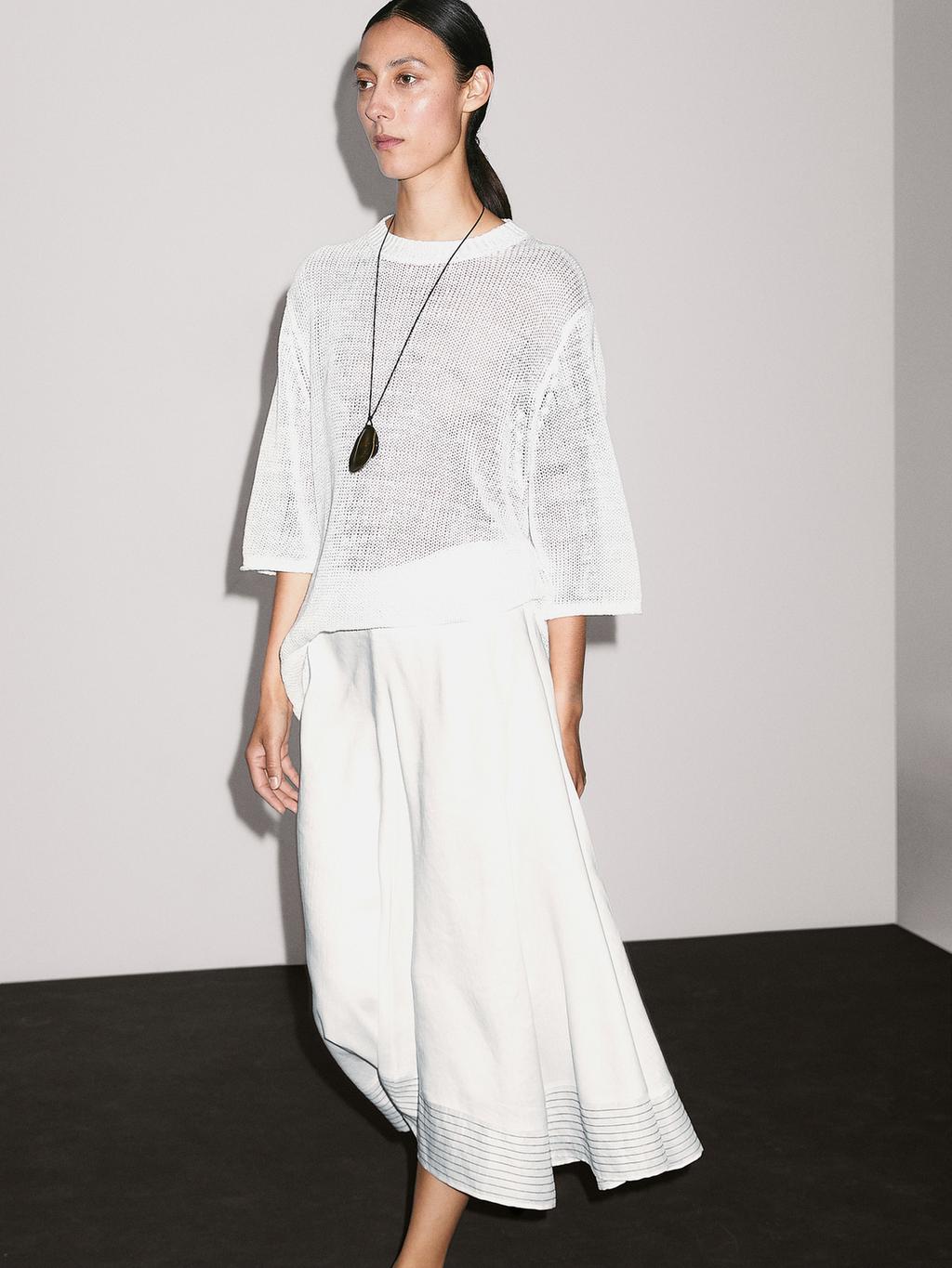 Flared linen blend skirt with seam details