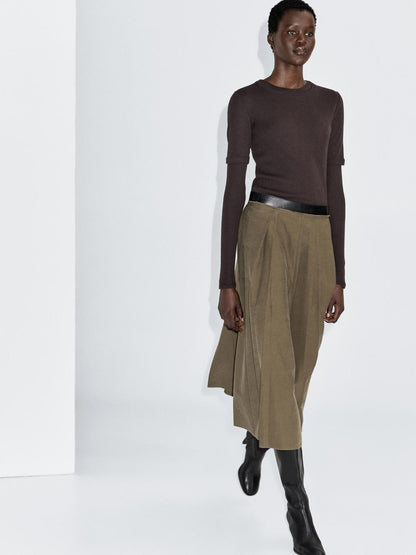 Pleated midi skirt with waist detail