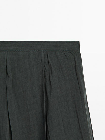 Long flowing skirt with ruffles