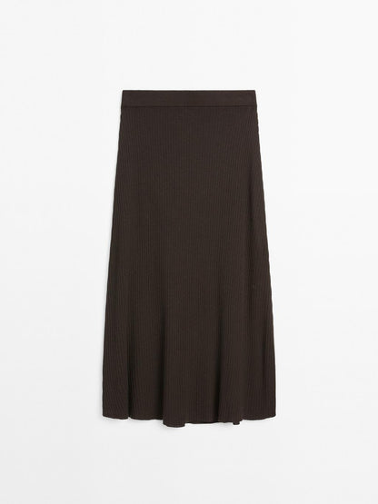Long ribbed knit skirt