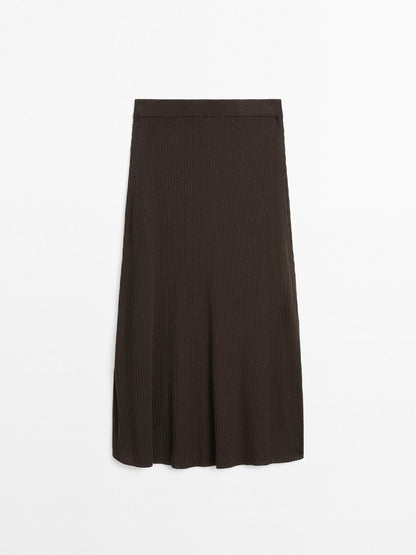 Long ribbed knit skirt