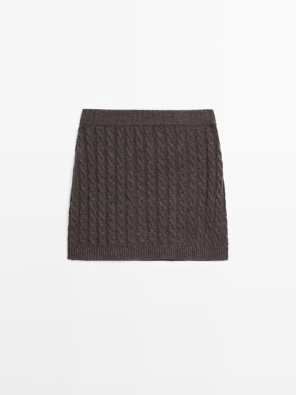 Knit skirt with cable-knit detailing