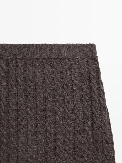 Knit skirt with cable-knit detailing