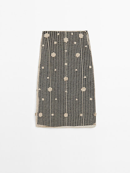 Midi skirt with floral embroidery