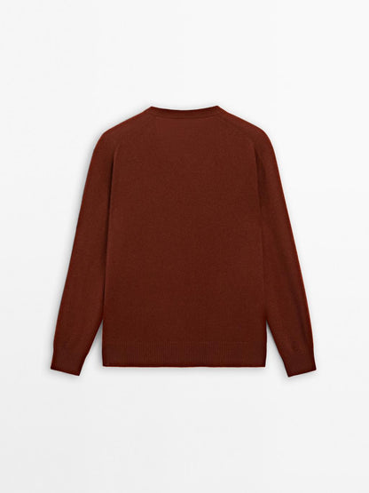 Knit 100% cashmere V-neck sweater