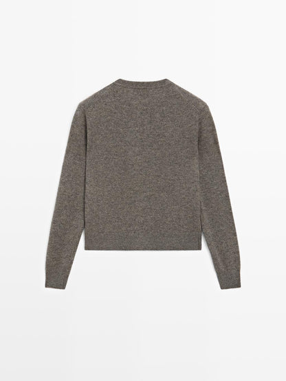 Knit 100% wool cardigan with gold buttons