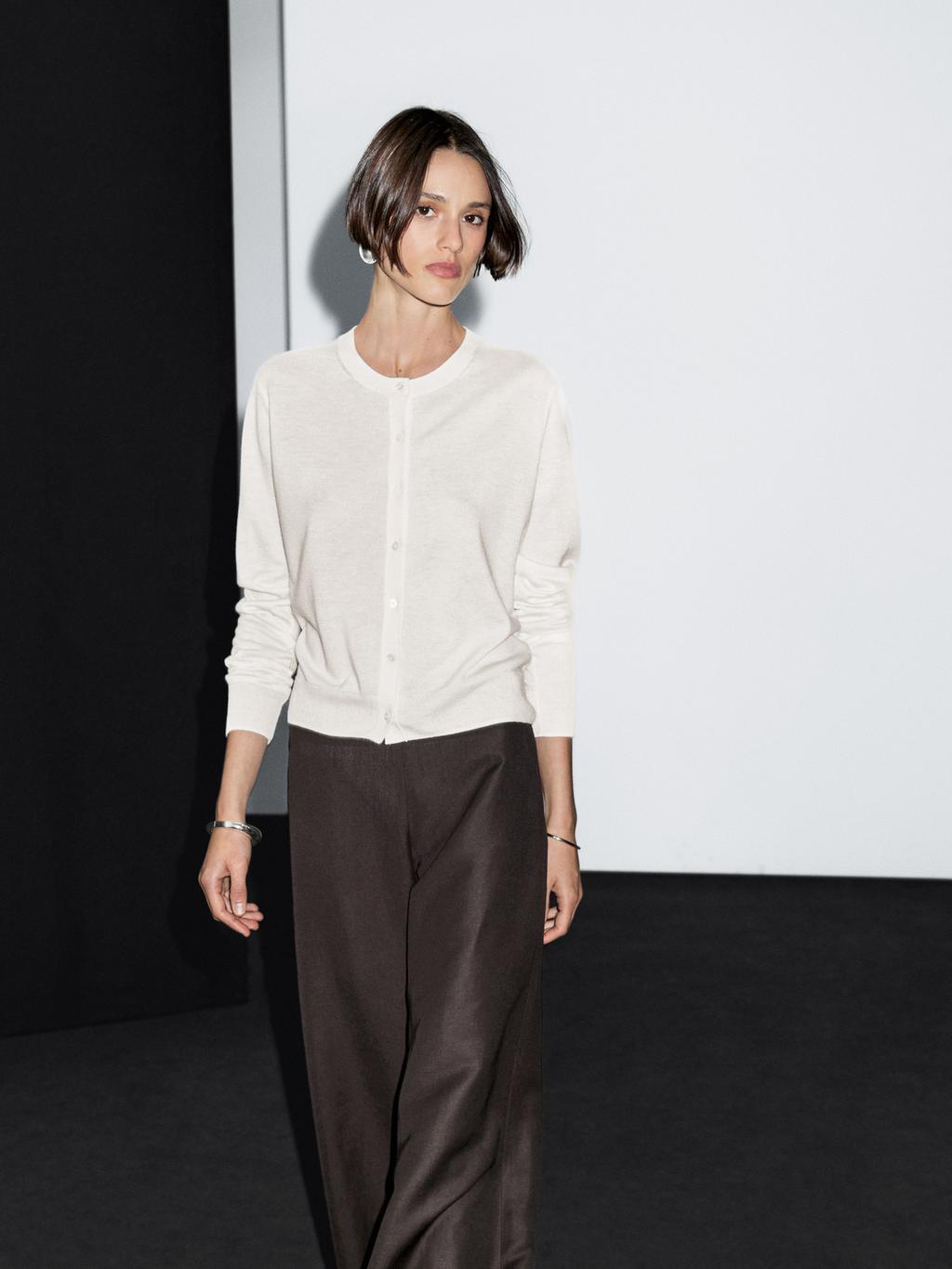 Wool blend knit cardigan with crew neck