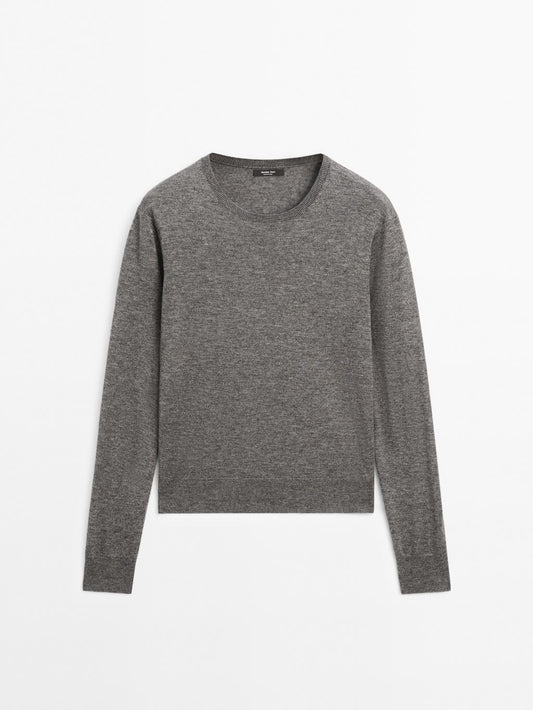 Wool blend knit sweater with crew neck