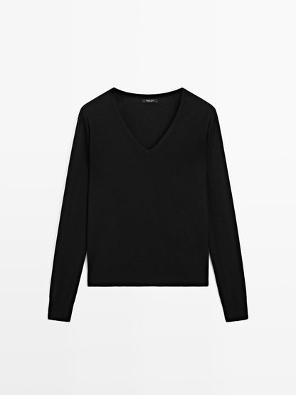 Wool blend V-neck knit sweater