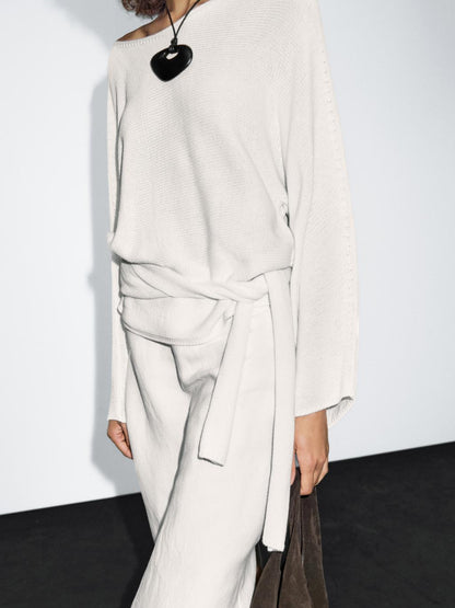 Knit sweater with bow detail