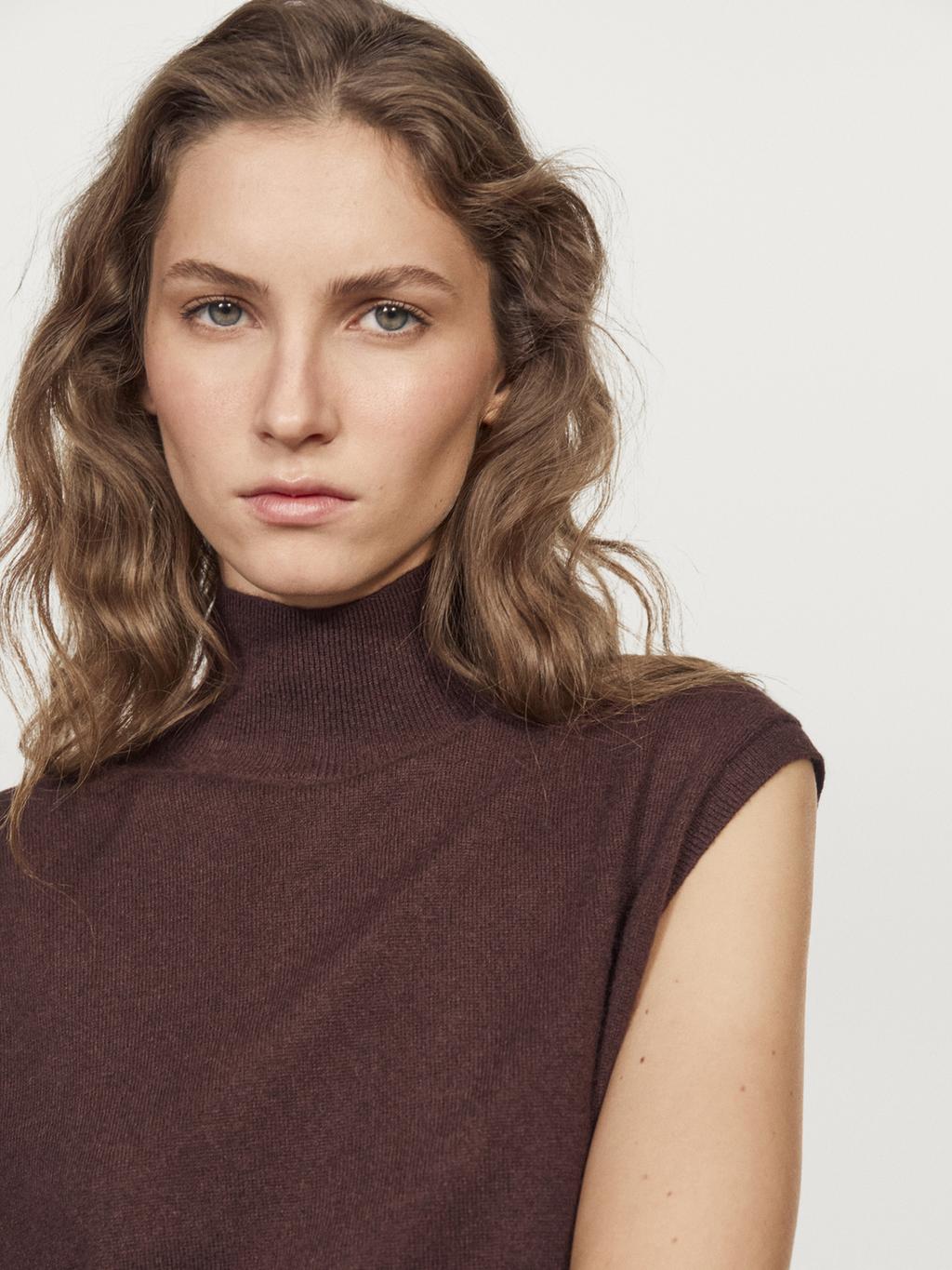 100% cashmere knit vest