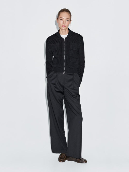 Zip-up knit cardigan