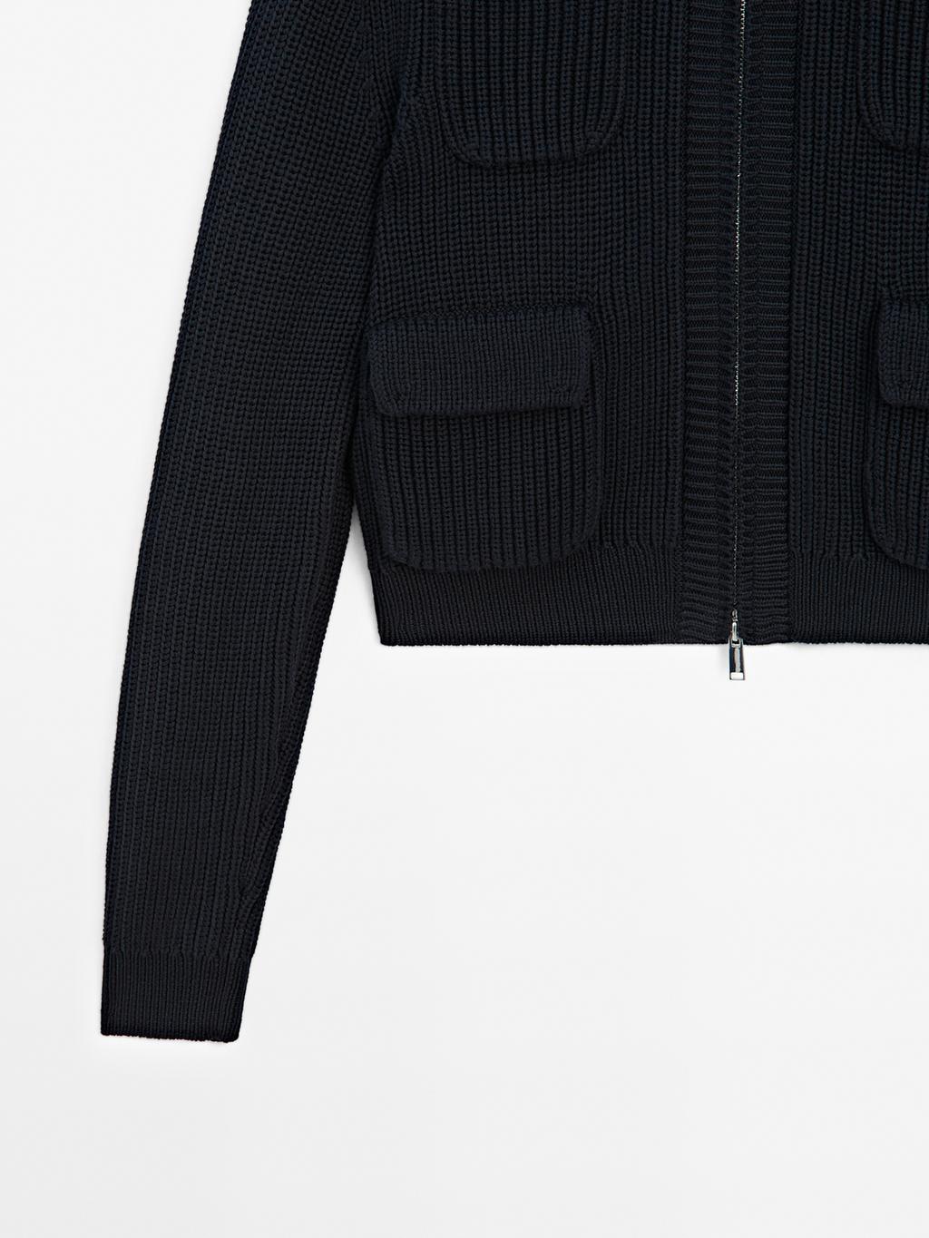 Zip-up knit cardigan