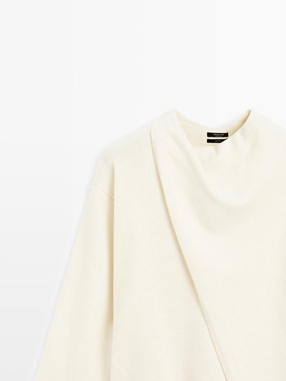 100% wool knit sweater with scarf