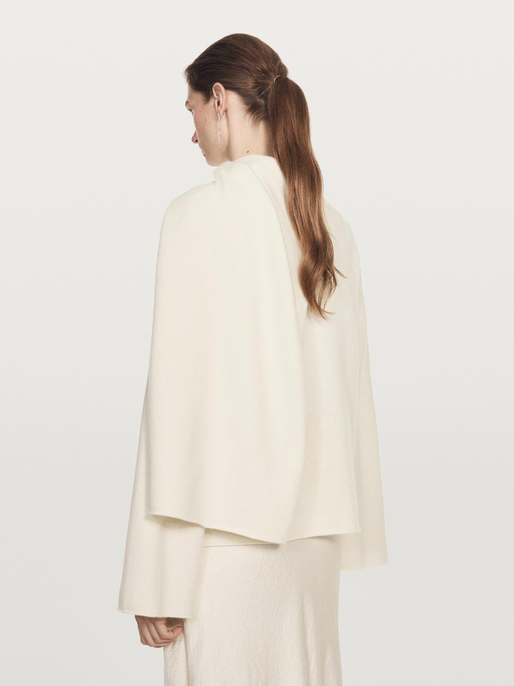 100% wool knit sweater with scarf