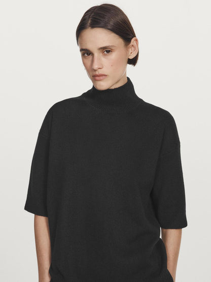 Short sleeve 100% wool knit sweater