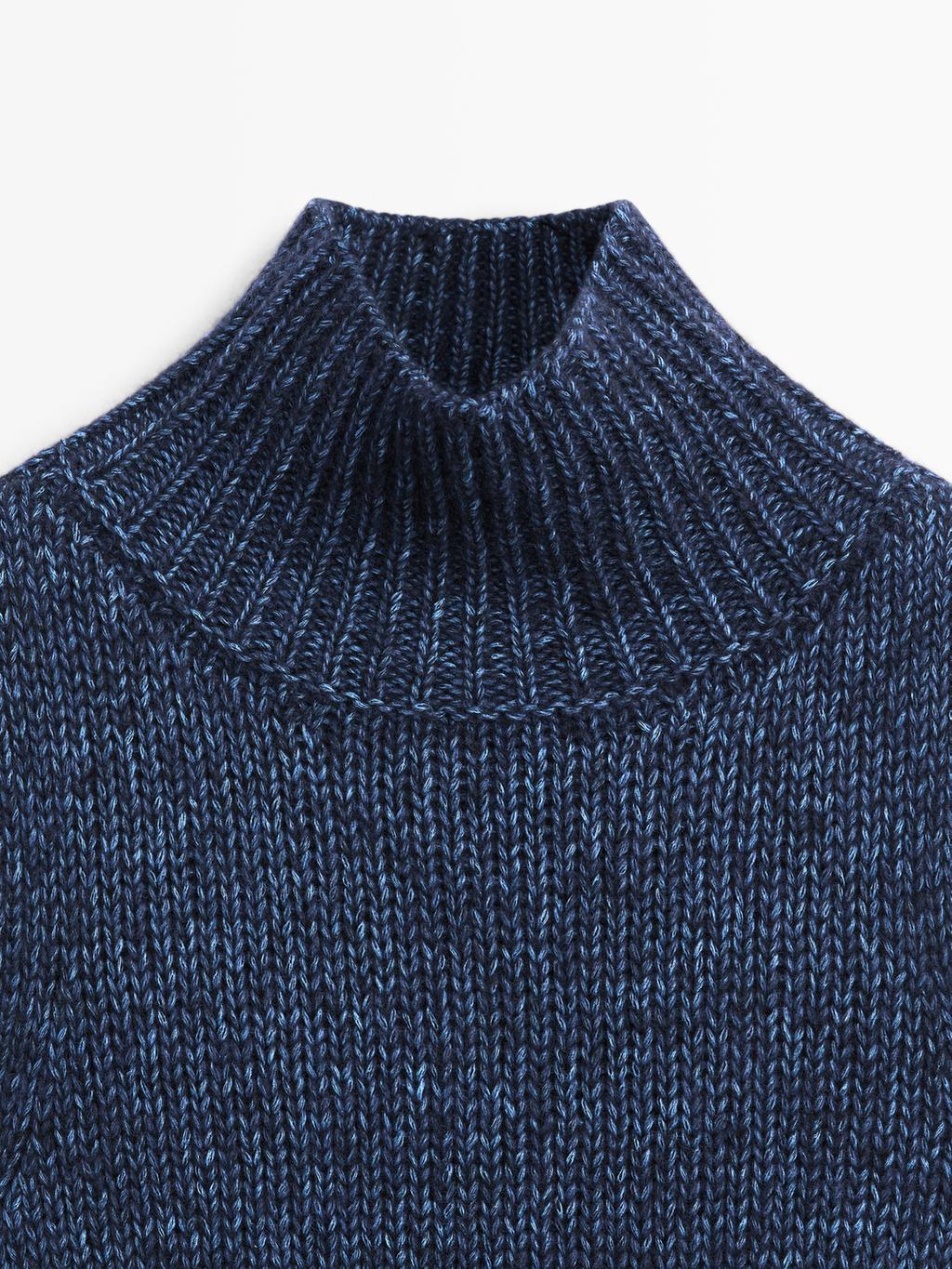 Turtleneck knit vest