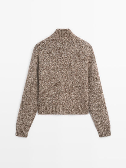 Wool and cotton knit cardigan with horn button