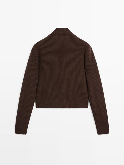 Short knit cardigan with contrast suede leather