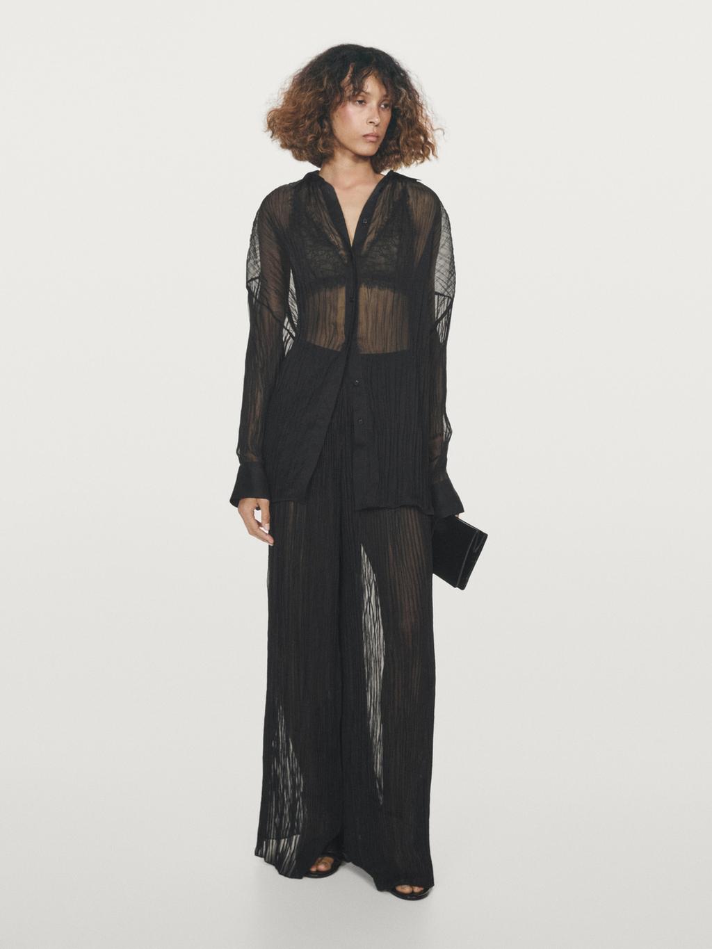 Long pleated loose-fitting shirt