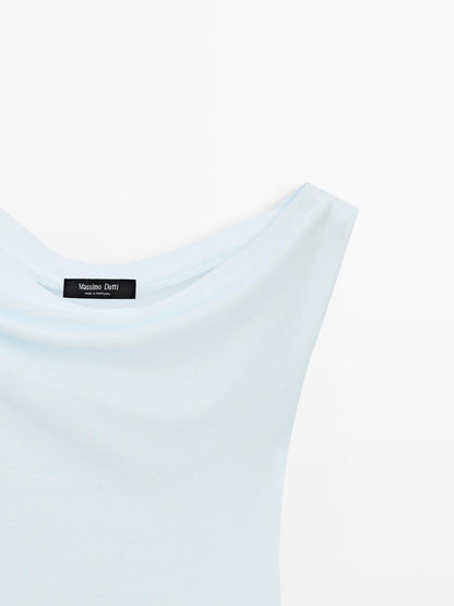 Sleeveless asymmetric top