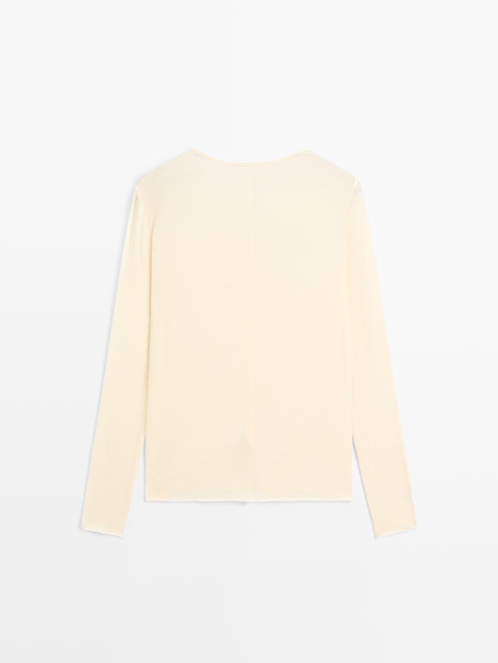 Lightweight long sleeve T-shirt