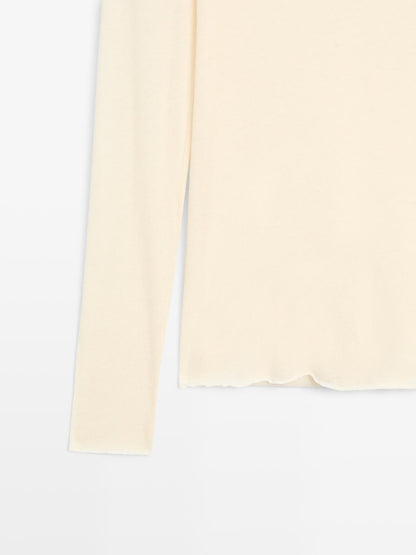 Lightweight long sleeve T-shirt