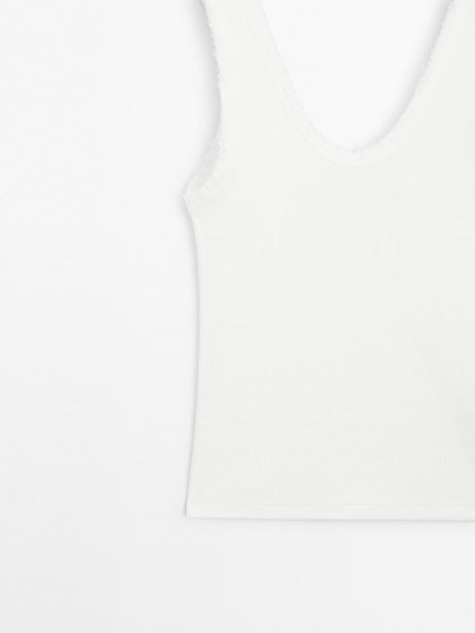 Cotton blend top with frayed piping